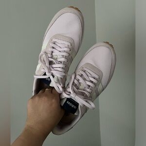 Light Purple Run 70s Adidas Sneaker